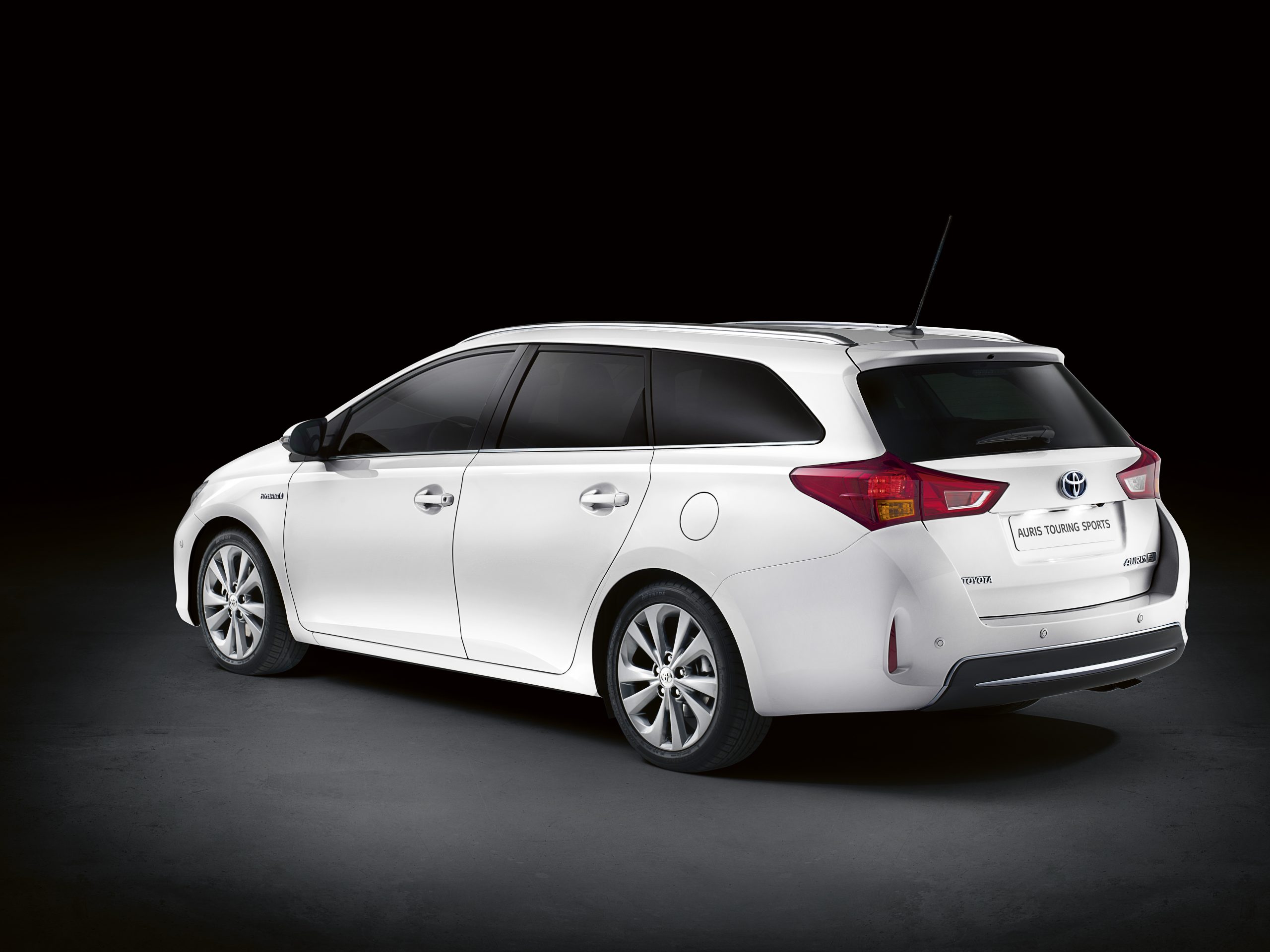 NEW_AURIS_TOURING_SPORTS_03_20121-scaled